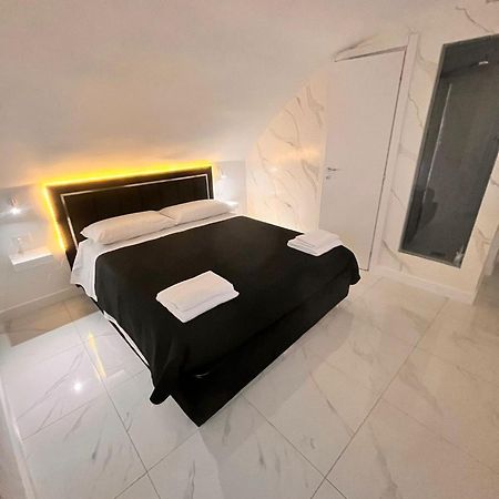 Suite Luxury Toto Napels Buitenkant foto